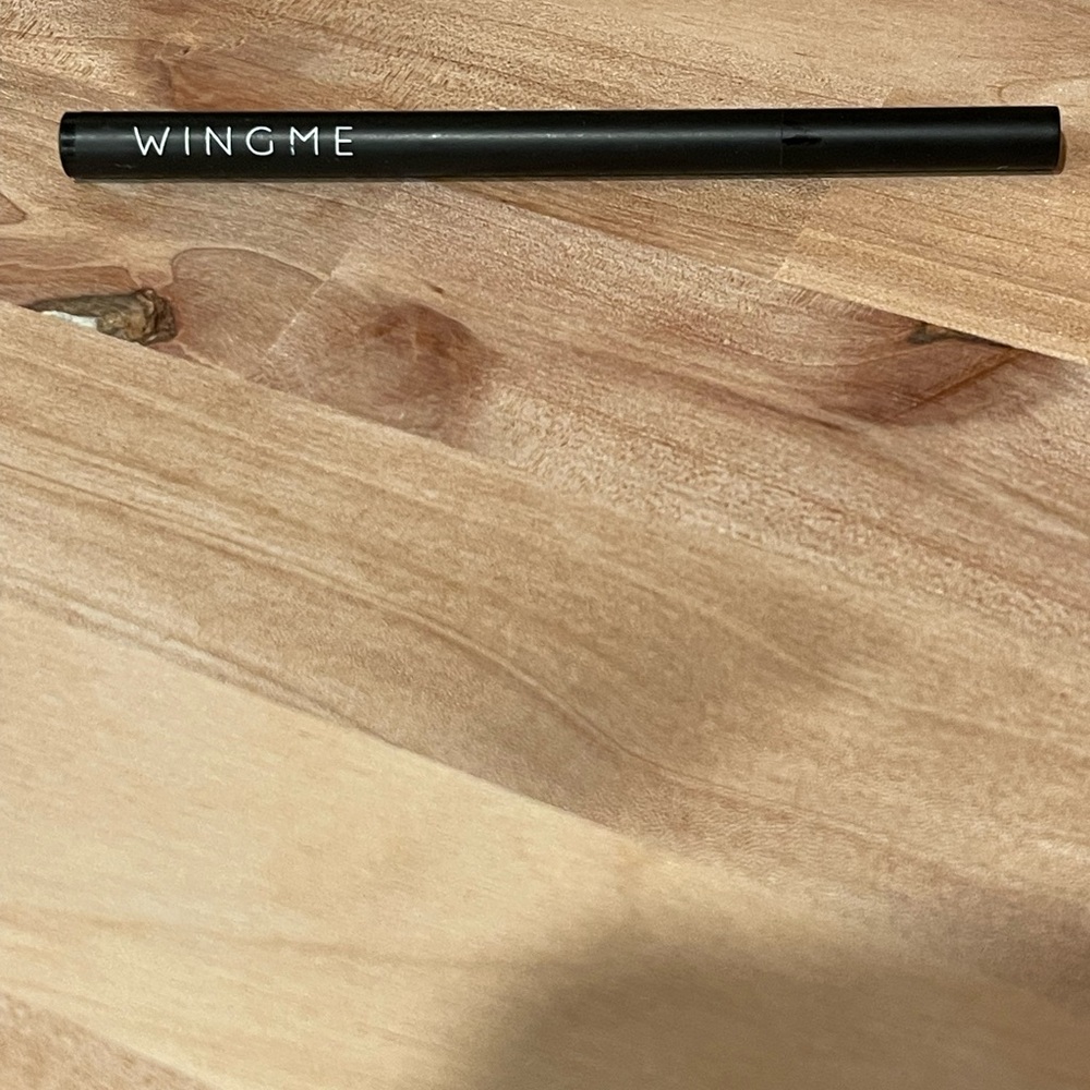 WingMe Little Liquid Eyeliner Black